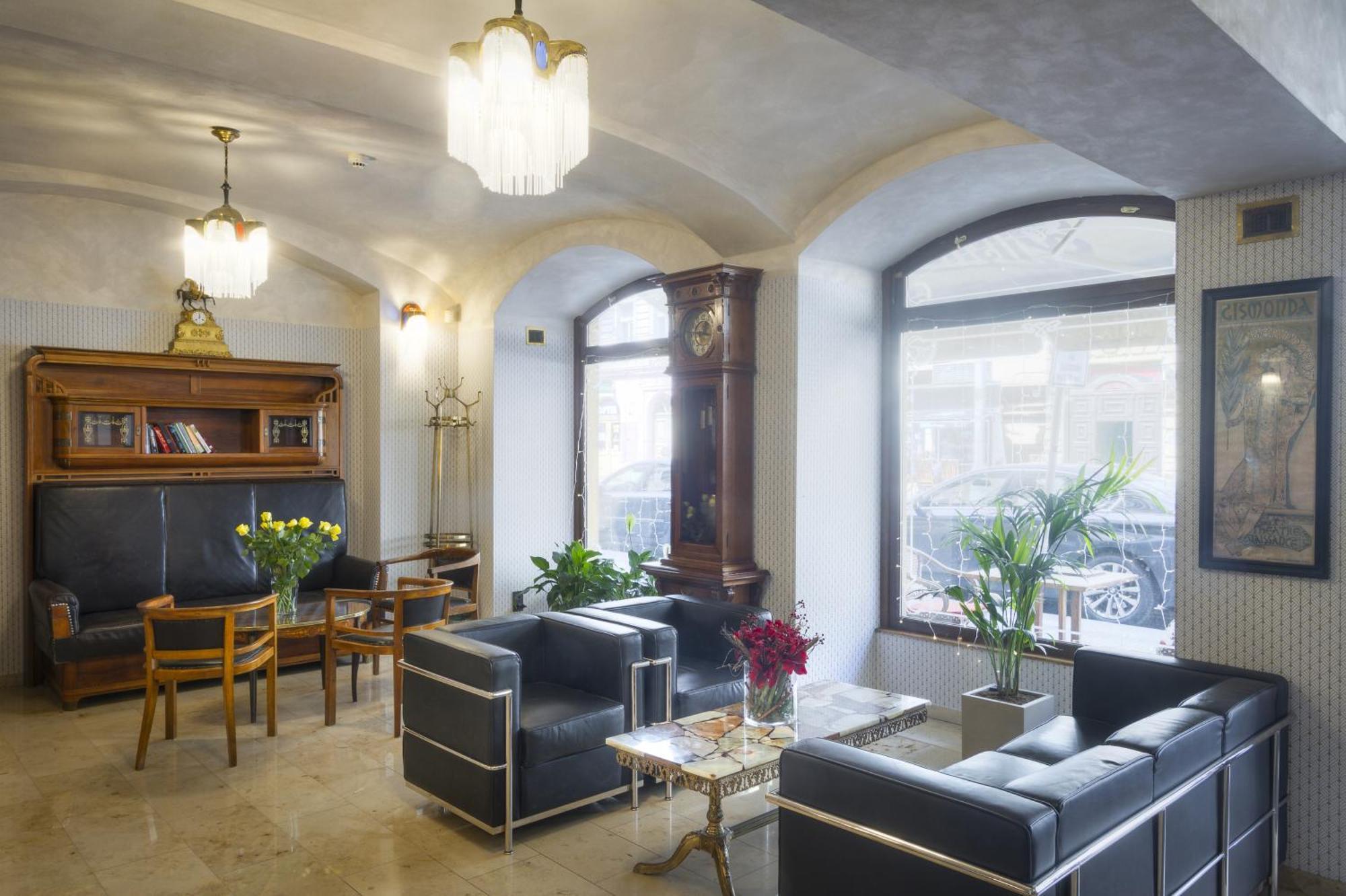 Hotel Mucha, Prague